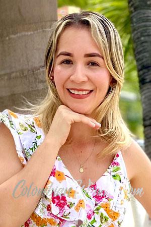 223719 - Tatiana Age: 40 - Colombia