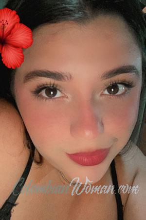 223849 - Luna Age: 23 - Costa Rica