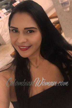 224149 - Sandra Age: 39 - Colombia