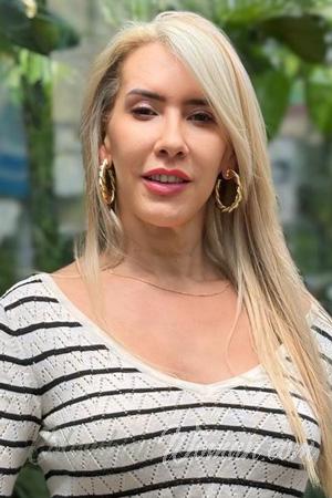 225516 - Diana Age: 56 - Colombia