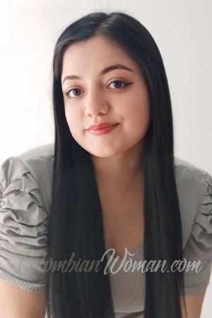 225604 - Laura Age: 29 - Colombia