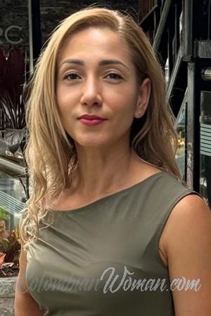 226010 - Victoria Age: 49 - Colombia