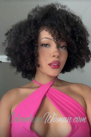 226100 - Lineidis Age: 23 - Colombia