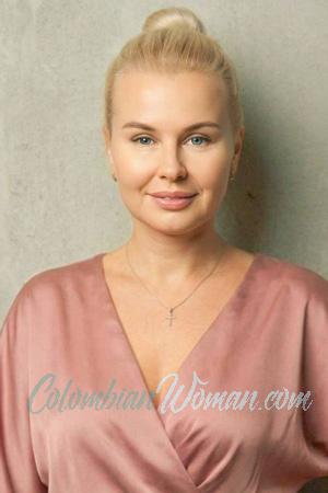 226211 - Nadiia Age: 41 - Ukraine