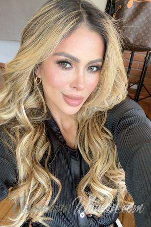 226543 - Adriana Age: 34 - Colombia