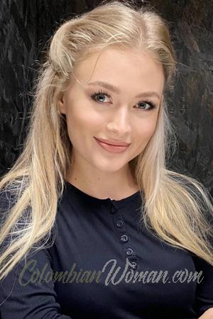 228426 - Yevheniia Age: 28 - Ukraine