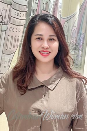 228526 - Qin ying Age: 44 - China
