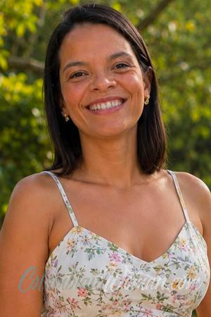228891 - Yessica Age: 38 - Colombia