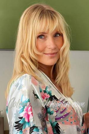 228992 - Svitlana Age: 56 - Ukraine