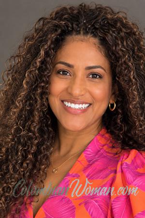 229255 - Maryorie Age: 44 - Colombia
